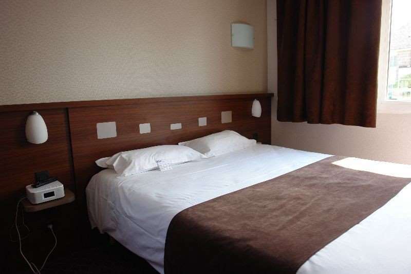 Brit Le Castel Hotel 3*